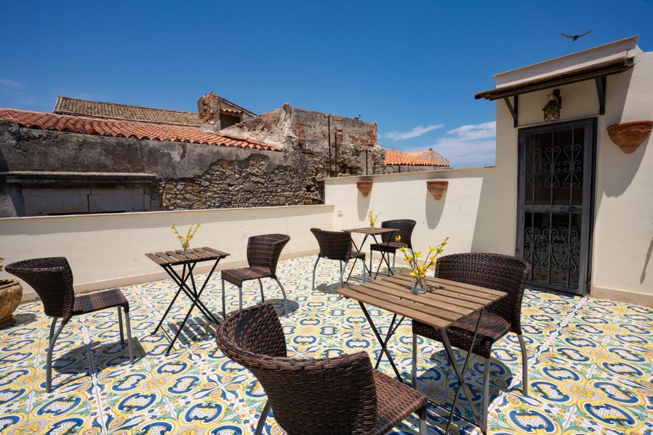 Ares Rooms Ortigia Syracuse Buitenkant foto